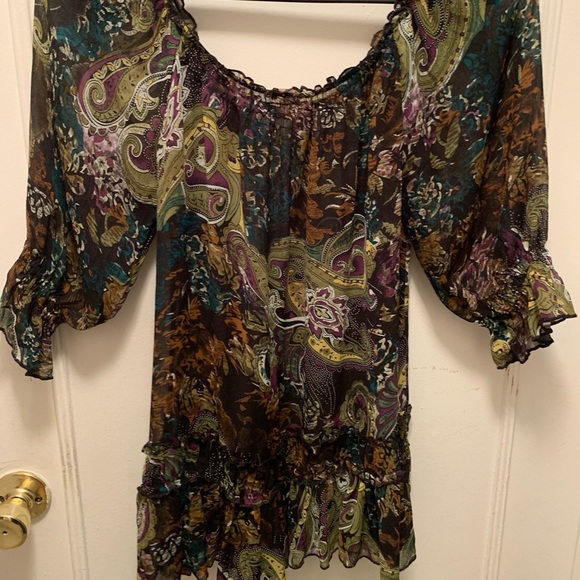 Fun Fall Gathered Xhilatation top - Picture 3 of 3